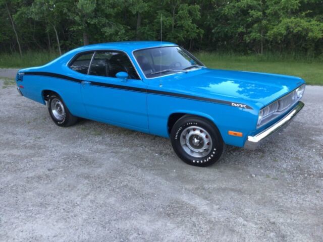 340 petty blue with black interior. black 340 stripe