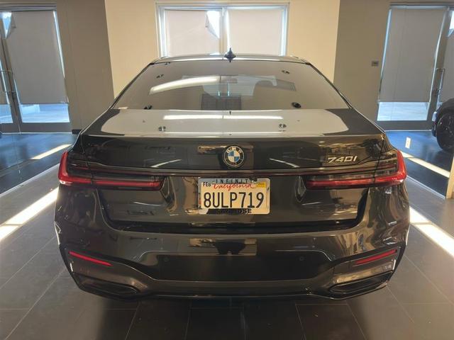 2021 bmw 740 i