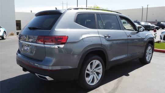 2022 volkswagen atlas v6 se