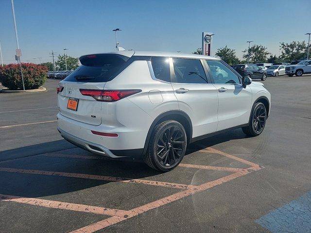 2023 mitsubishi outlander se special edition