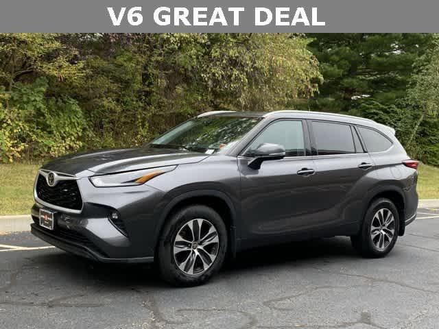2021 toyota highlander xle
