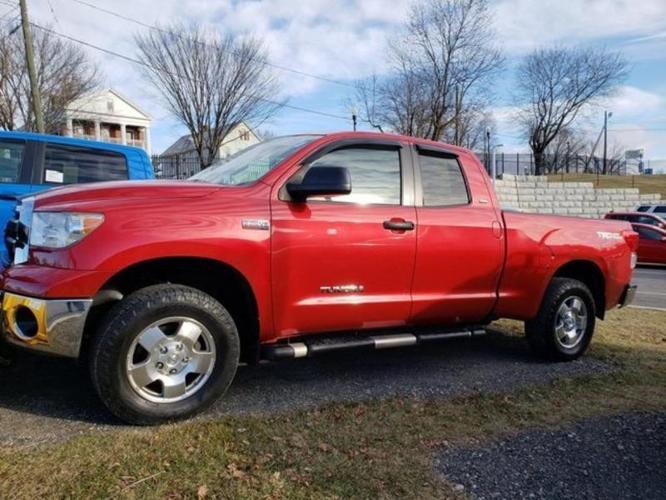 2011 toyota tundra grade 4x4 grade 4dr double cab pickup sb (5.7l v8 for sale in greenfield, massachusetts