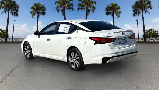 2025 Nissan Altima