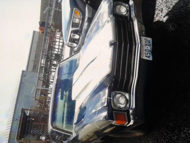 1972 chevelle .. bucket seats.. 350v8 .. no reserve.. make offer .. chevy