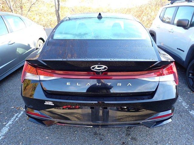 2022 hyundai elantra sel