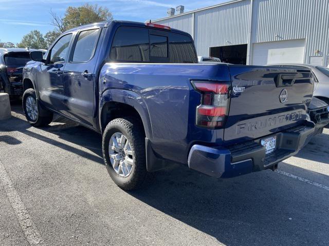 2022 nissan frontier sv