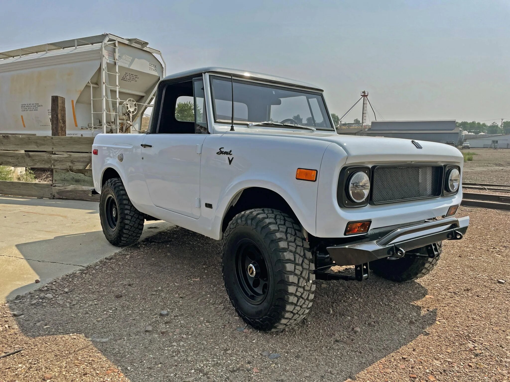 international harvester scout 800b