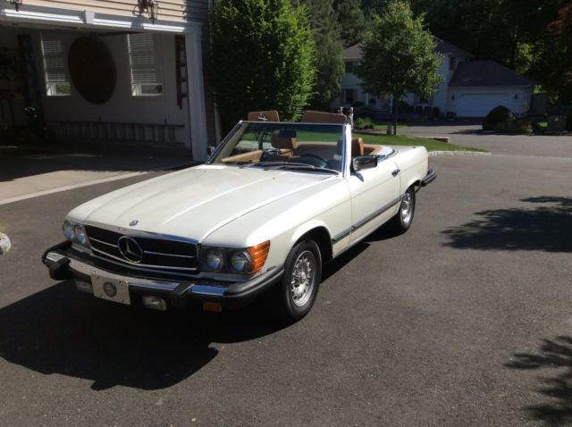 1980 mercedes-benz 450sl convertible with removable hardtop