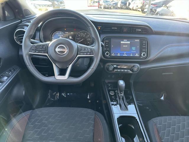2023 nissan kicks sr