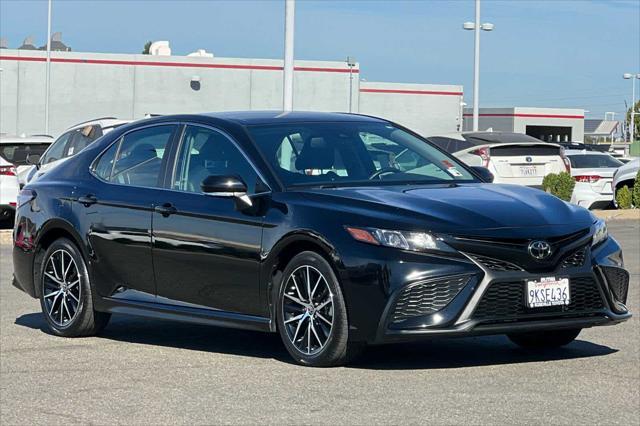 2024 toyota camry se