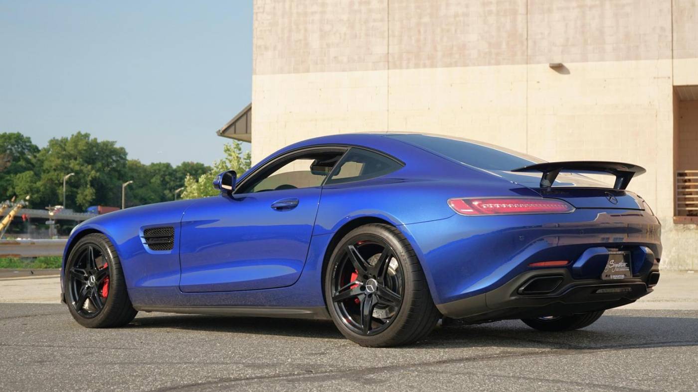 2017 mercedes-benz amg gt base