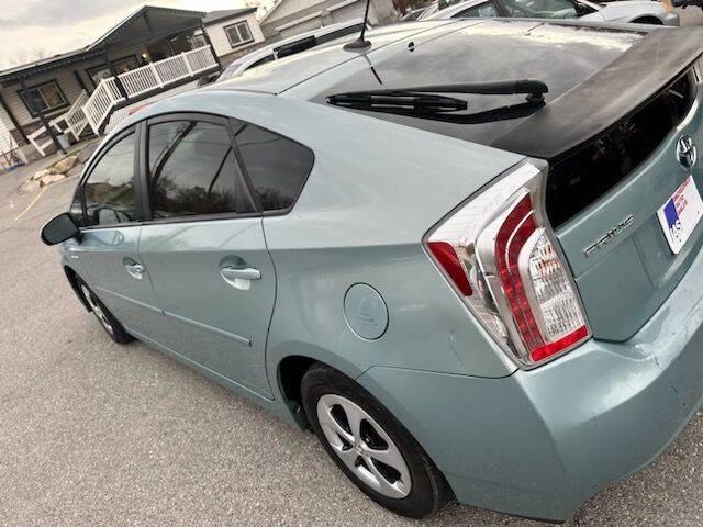 2013 toyota prius three