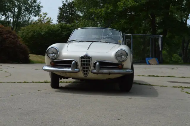 1960 alfa romeo giulietta spider normale