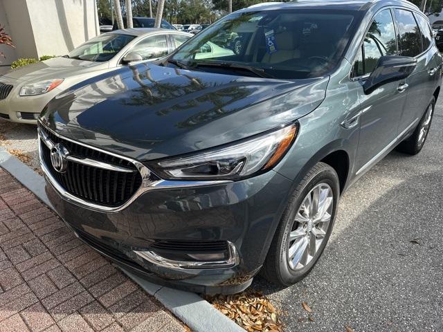 2018 buick enclave premium