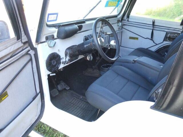 1977 jeep cj5 6 cylinder. manual