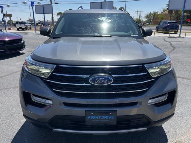 2023 ford explorer xlt