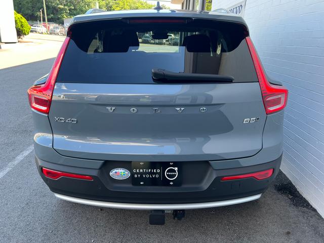 2023 volvo xc40 b5 awd ultimate bright