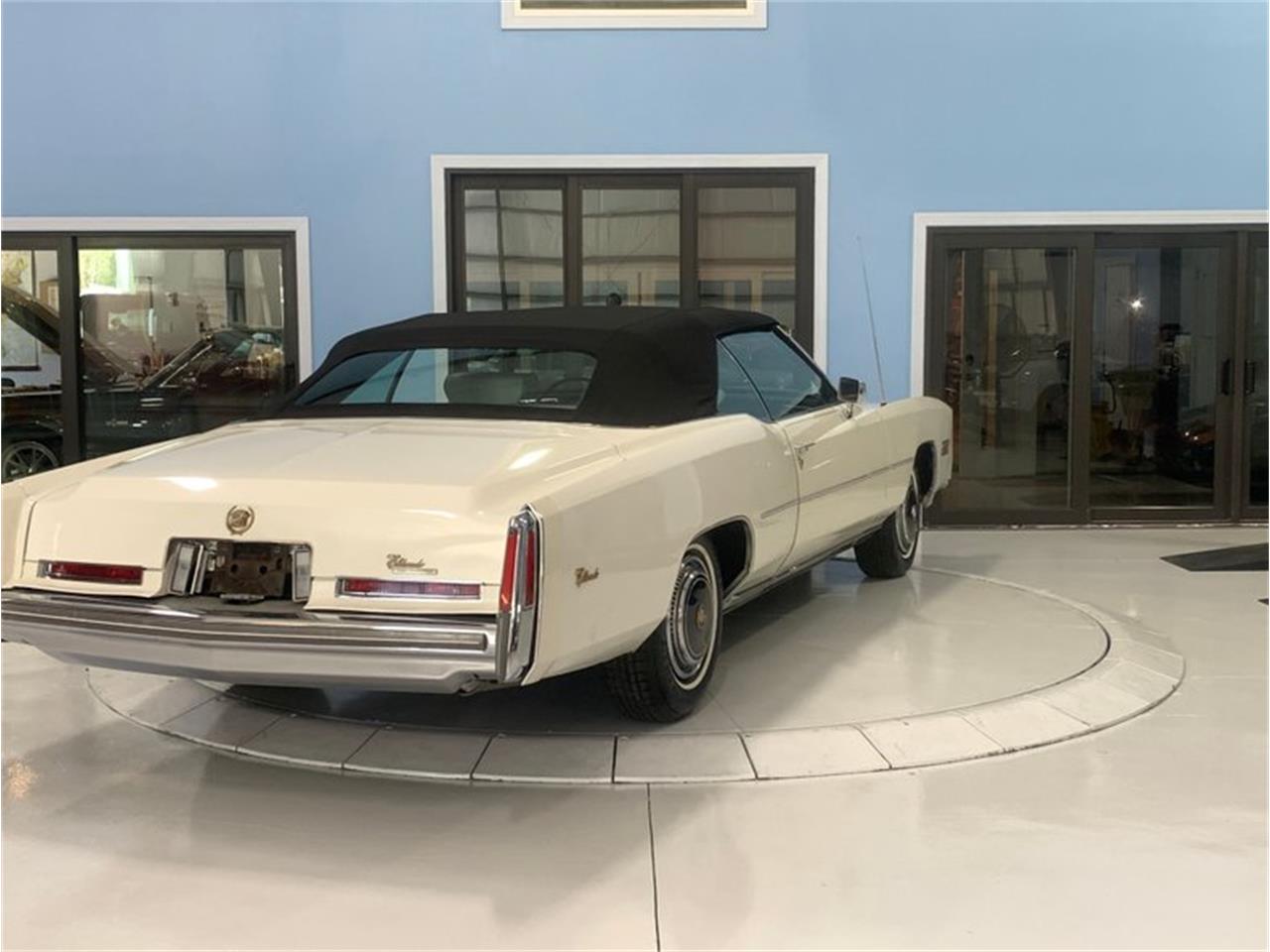 1976 cadillac fleetwood