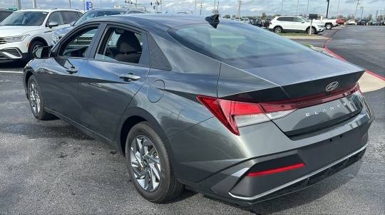 2024 Hyundai Elantra