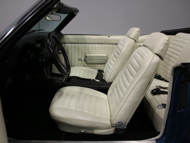 priced to move droptop, 350 v8, auto, duals, factory a/c, power steering, sweet!