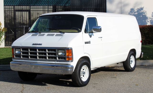 california original, 1986 dodge b150 ram, panel van, runs a+++