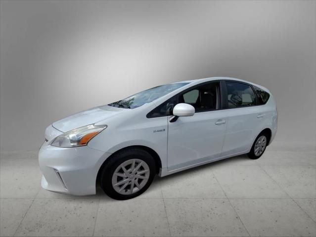 2014 toyota prius v two