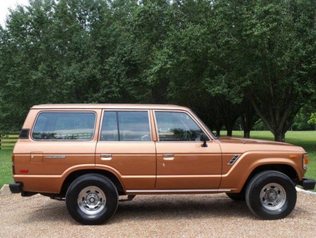 toyota land cruiser fj60 4wd, new paint & clear coat, newly rebuilt engine