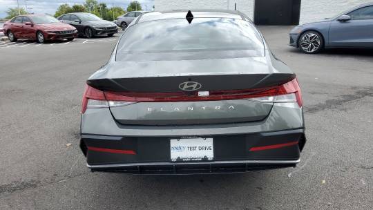 2025 Hyundai Elantra