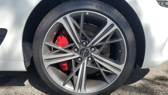 2025 Genesis G70