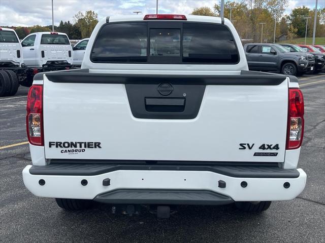 2021 nissan frontier sv