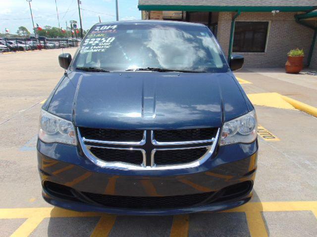 2014 dodge grand caravan avp/se