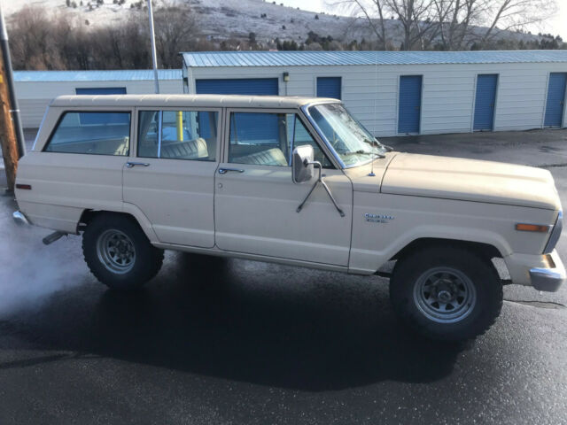 1983 jeep cherokee pioneer 6 cylinder, manual trans, original truck, no reserve!