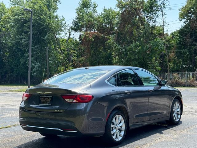 2015 chrysler 200 c