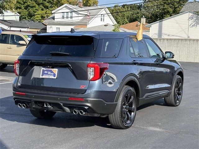 2022 ford explorer st