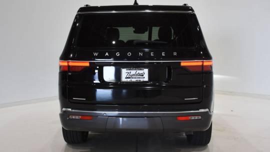 2022 Jeep Wagoneer