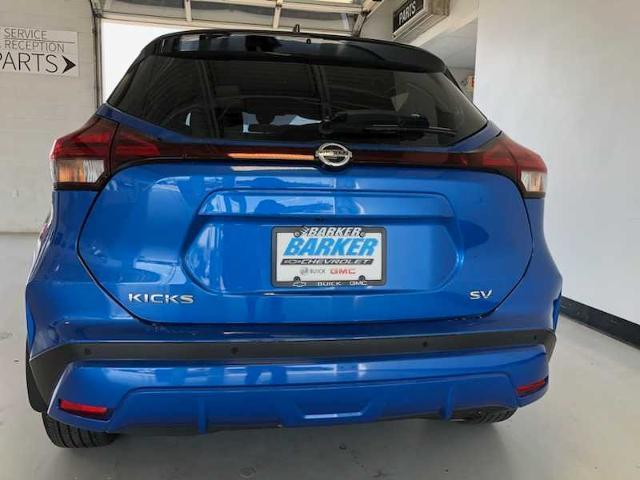 2021 nissan kicks sv