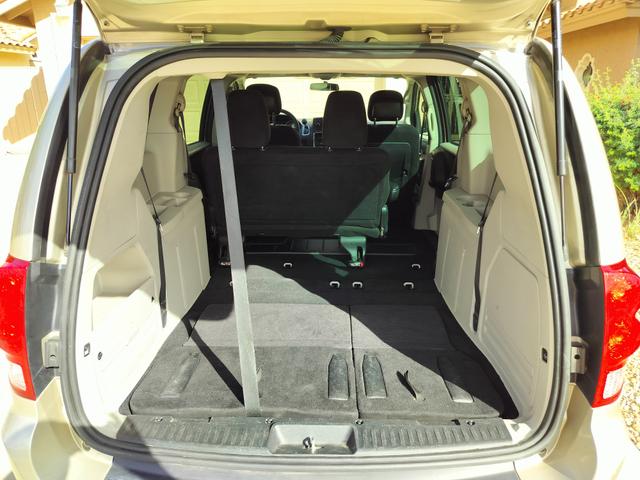 2013 dodge grand caravan se