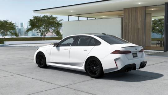 2025 BMW M5