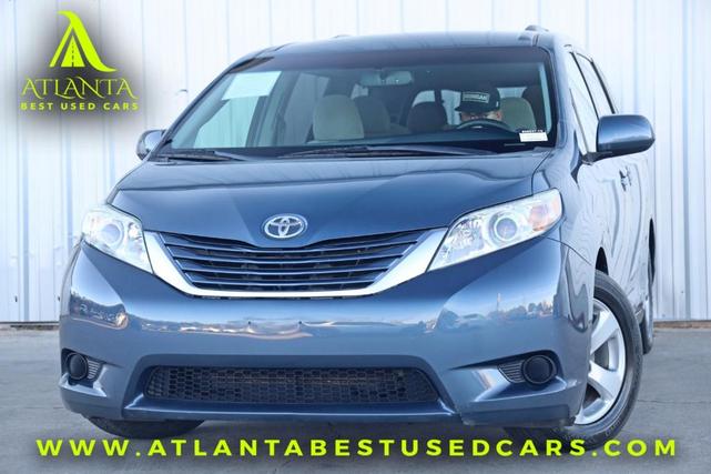 2017 toyota sienna le