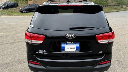 2018 Kia Sorento lx