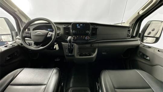 2023 ford transit 250