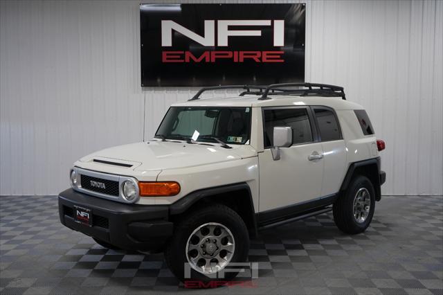 2012 toyota fj cruiser base