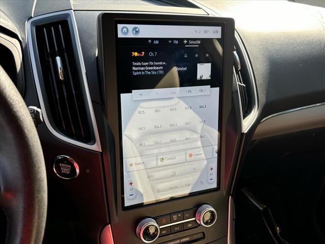 2022 ford edge sel