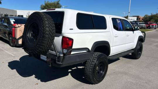 2019 Toyota Tacoma trd off-road v6