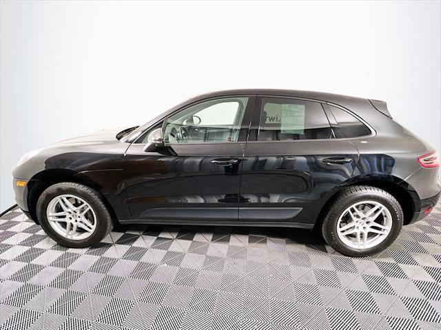 2017 porsche macan base