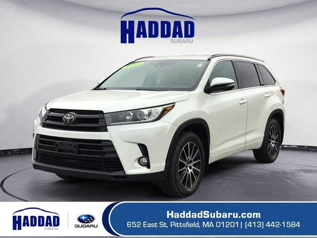 2017 toyota highlander se