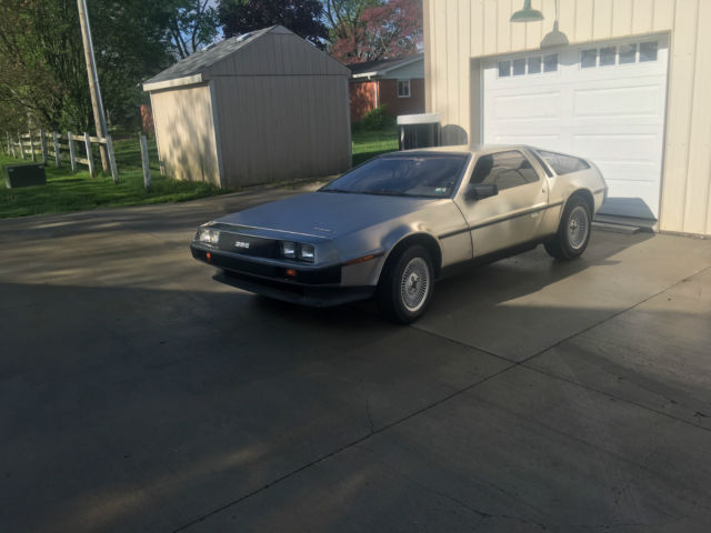 1982 delorean dmc 12 base coupe 2-door 2.9l stainless steel