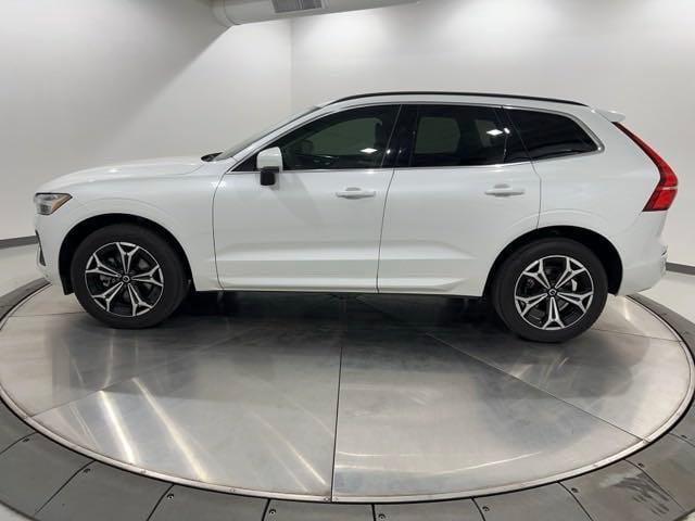 2022 volvo xc60 b5 momentum