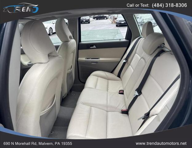 2011 volvo v50 t5 r-design