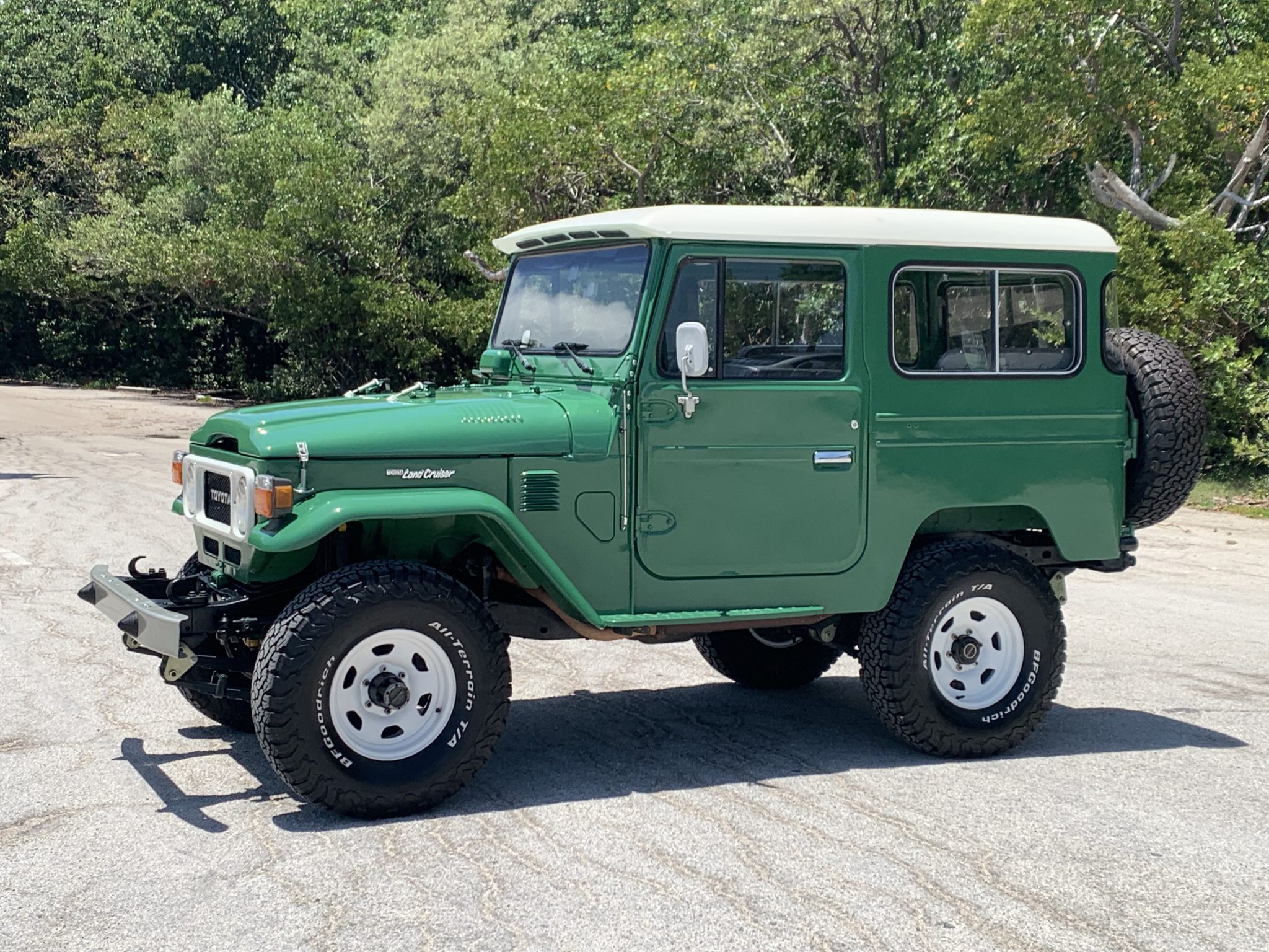 1983 toyota land cruiser fj40